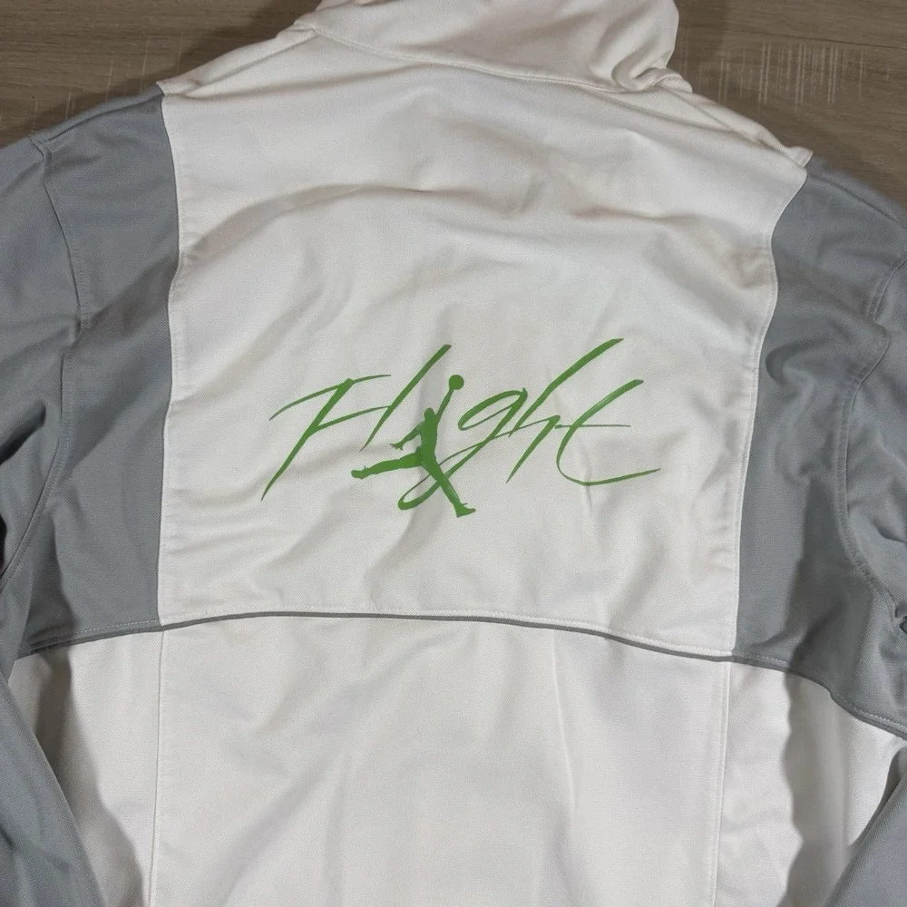 Vintage Jordan Flight‎ Retro 5 Green Bean White Gray Jacket Men sz Large Warm Up